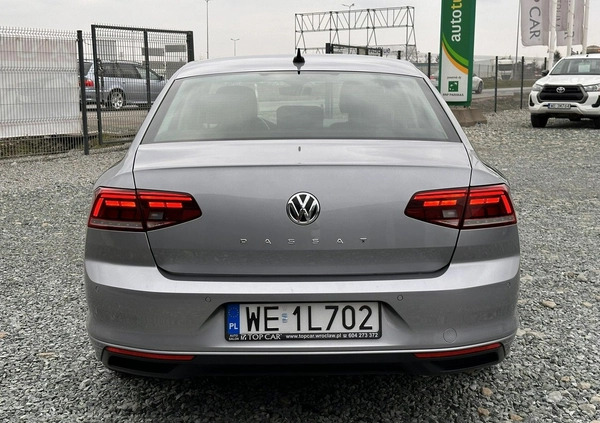 Volkswagen Passat cena 79900 przebieg: 111800, rok produkcji 2020 z Wojkowice małe 379